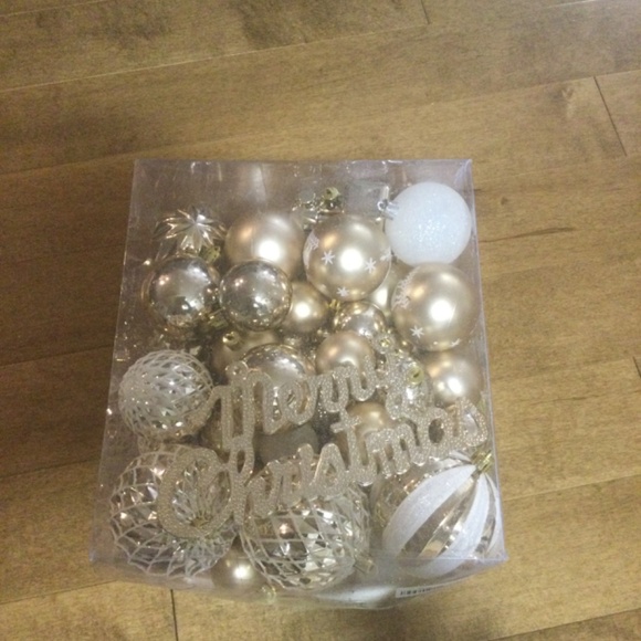 Christmas ornaments! - Picture 2 of 2